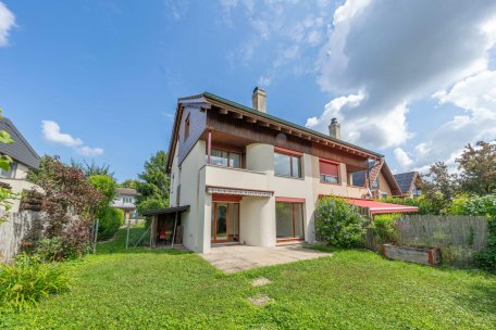 Maison individuelle · Nussbaumweg 7Biel-Benken