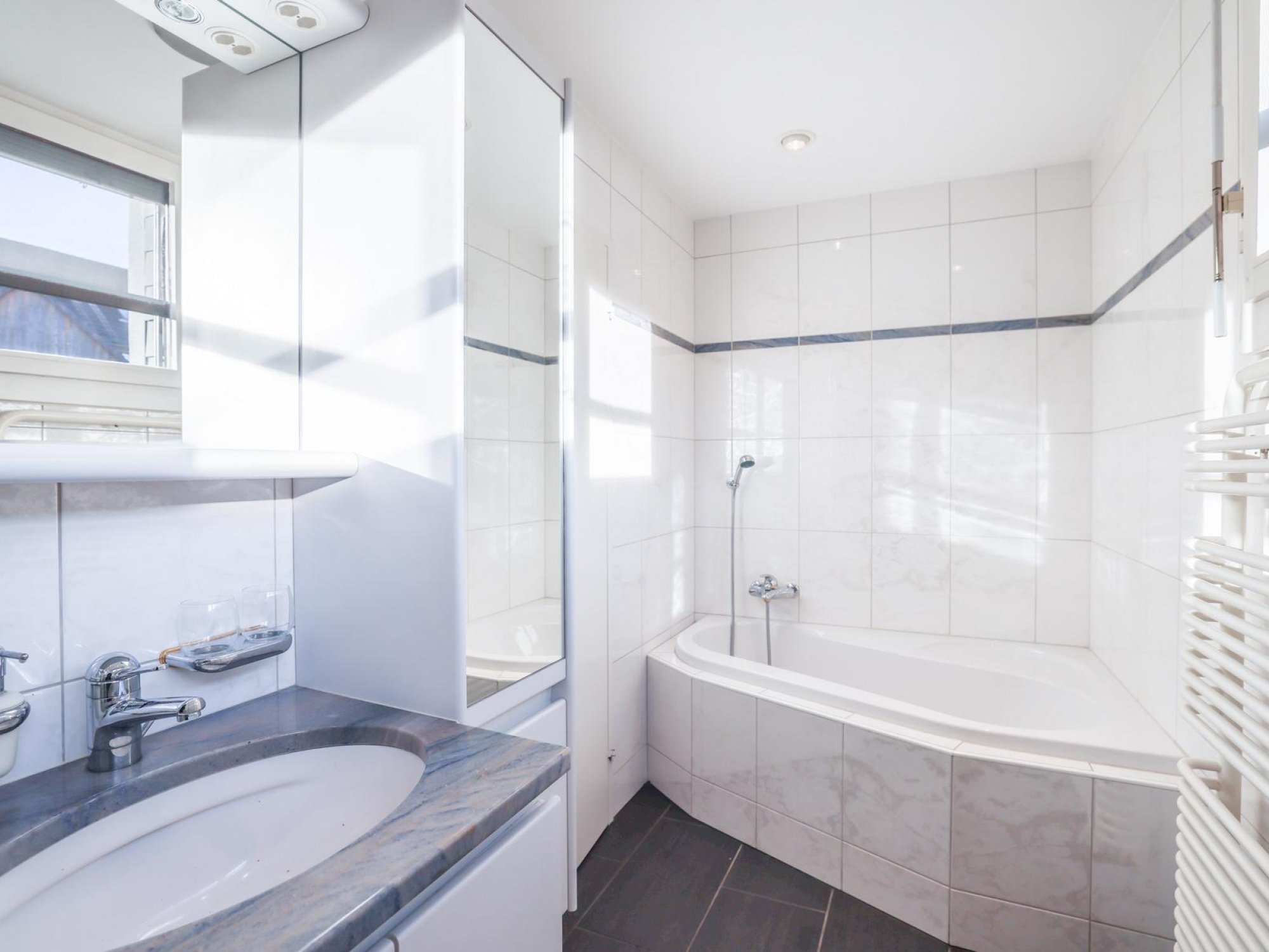 Badezimmer im Obergeschoss