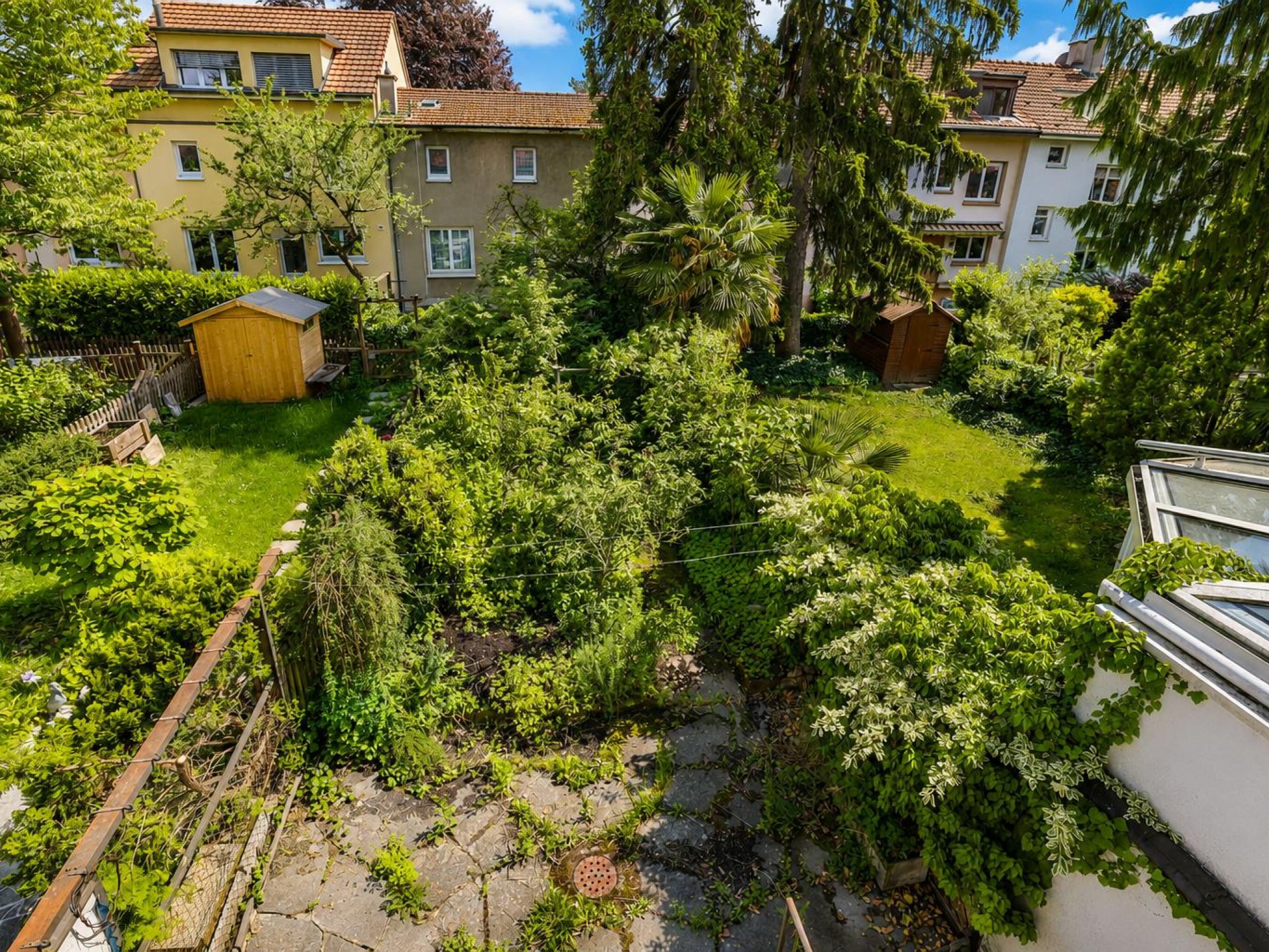 Blick auf den Garten vom Obergeschoss