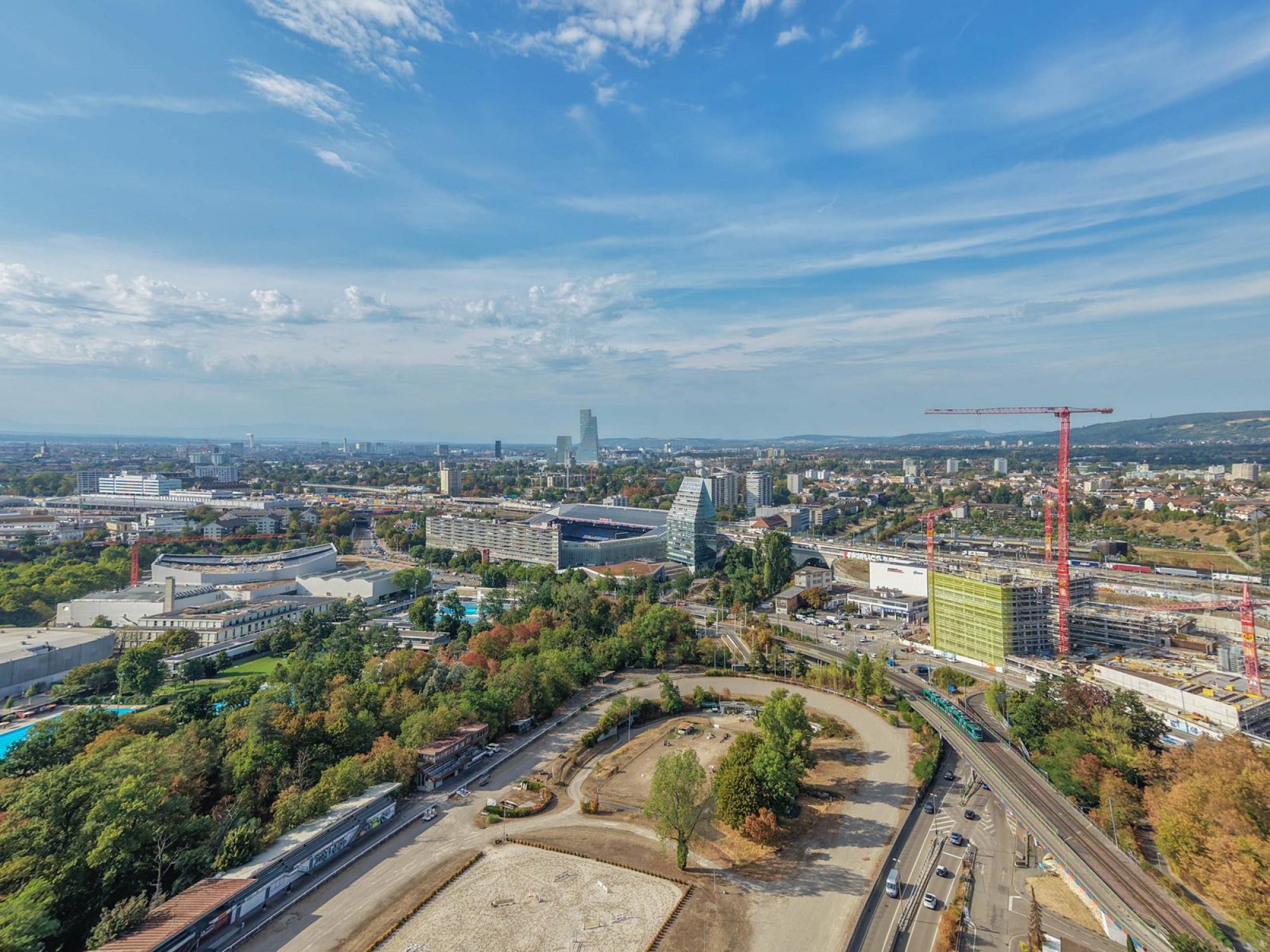 Nähe Schänzli und Stadion St. Jakob-Park