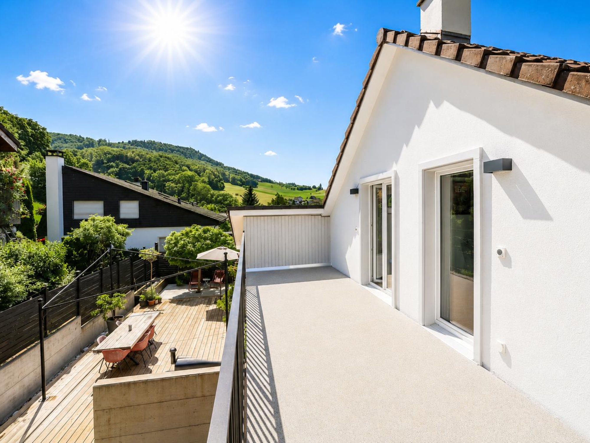 Balkon mit Ausblick auf den Gartenbereich