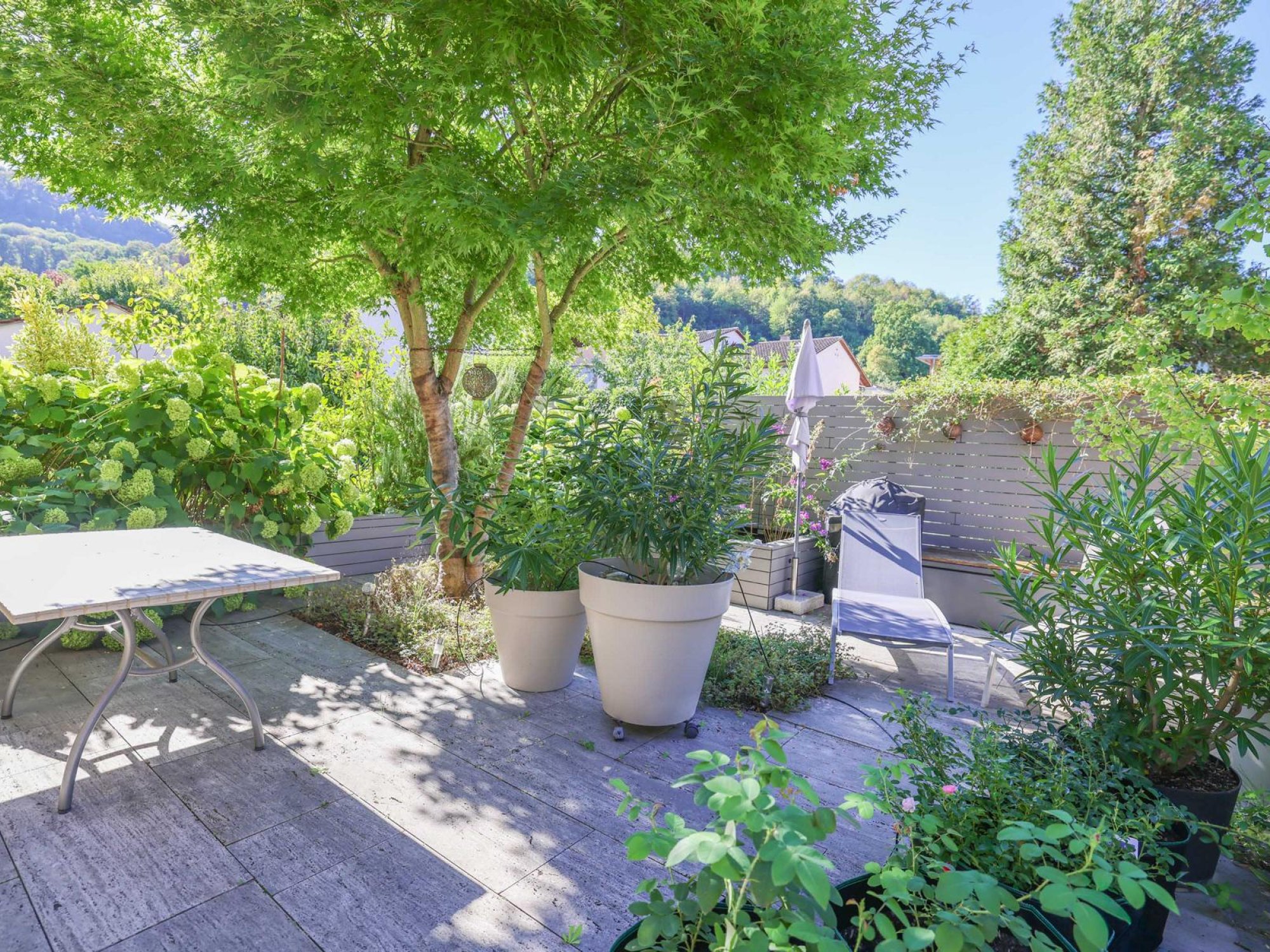 Gartensitzplatz im Grünen