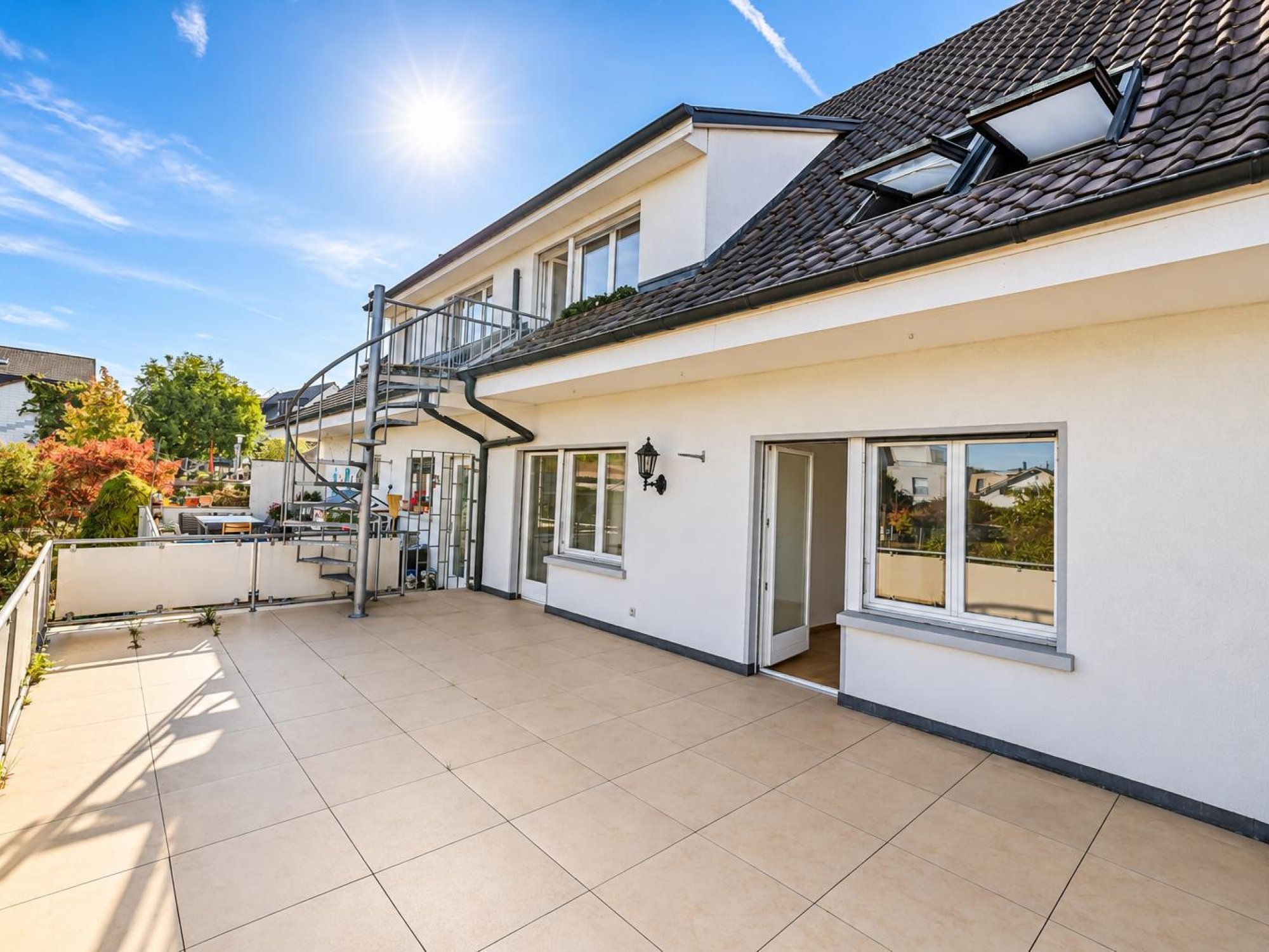 Terrasse - Wohnung 1. OG (links) aktuell leerstehend